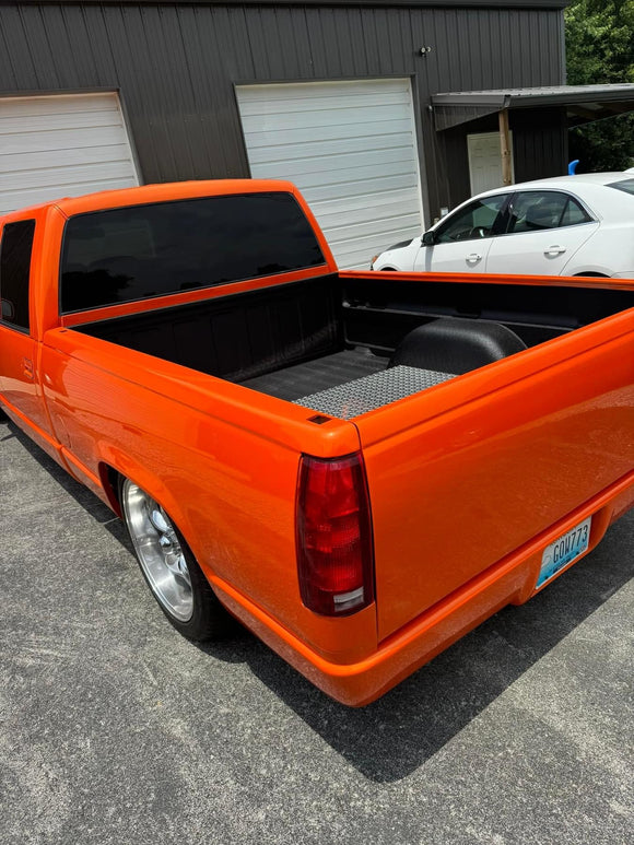 Hugger Orange Pearl Revolutionary Colors