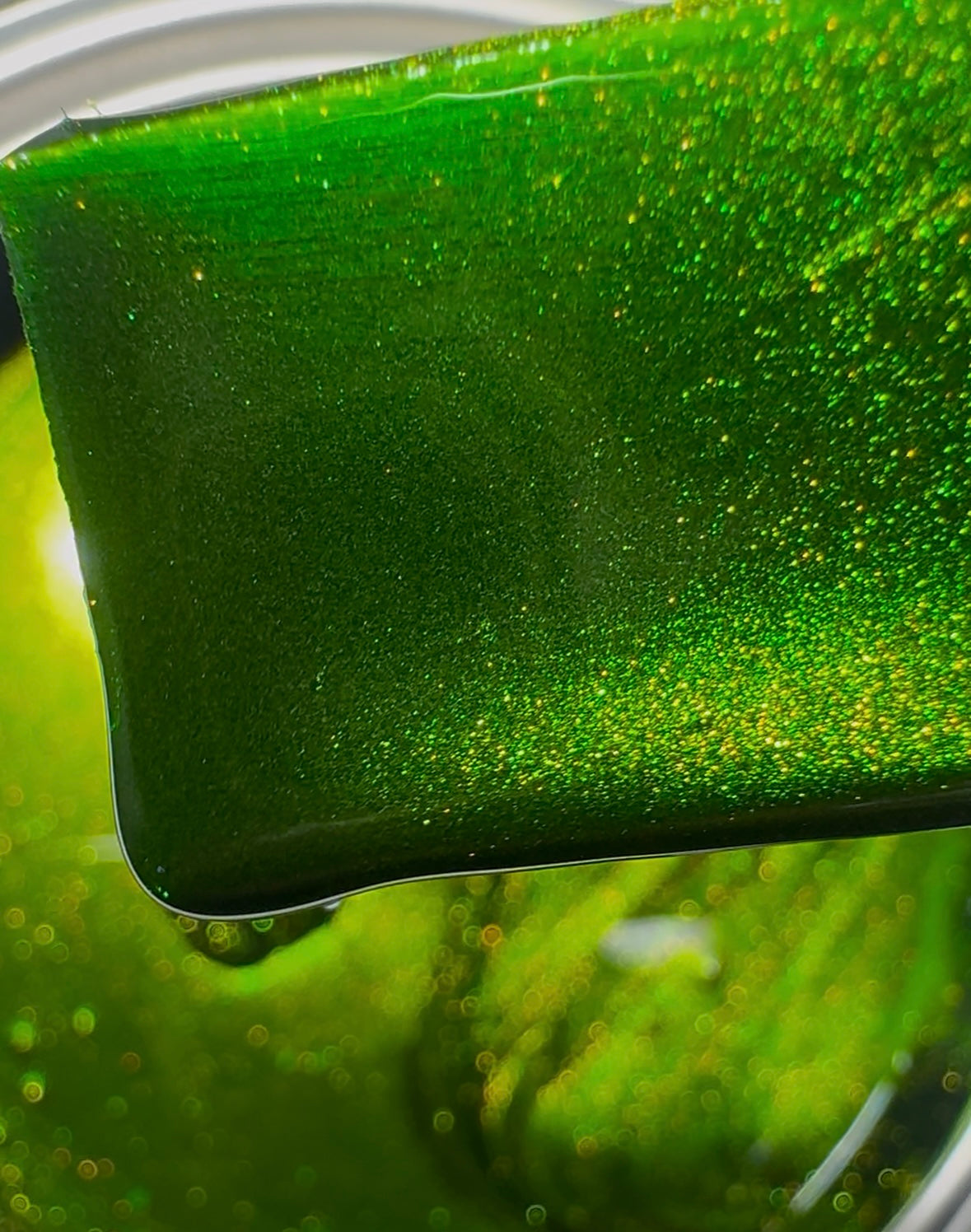 LIME 🍋‍🟩 GREEN VELVET CANDY PEARL REVOLUTIONARY COLORS